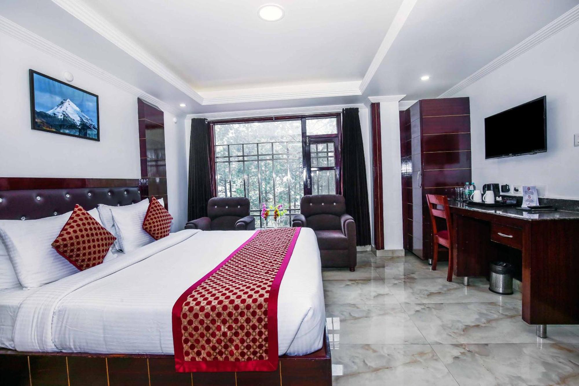 Hotel White Grand Shimla - In City Centre - A Centrally Ac Hotel Zewnętrze zdjęcie